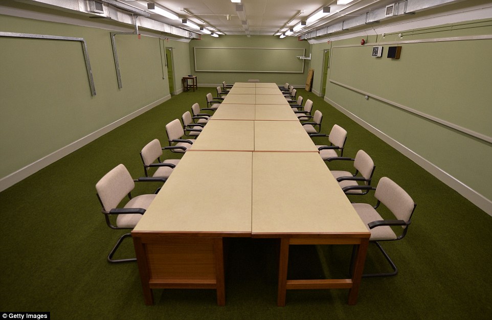 30E0F2D300000578-3432120-image-m-68_1454605138269