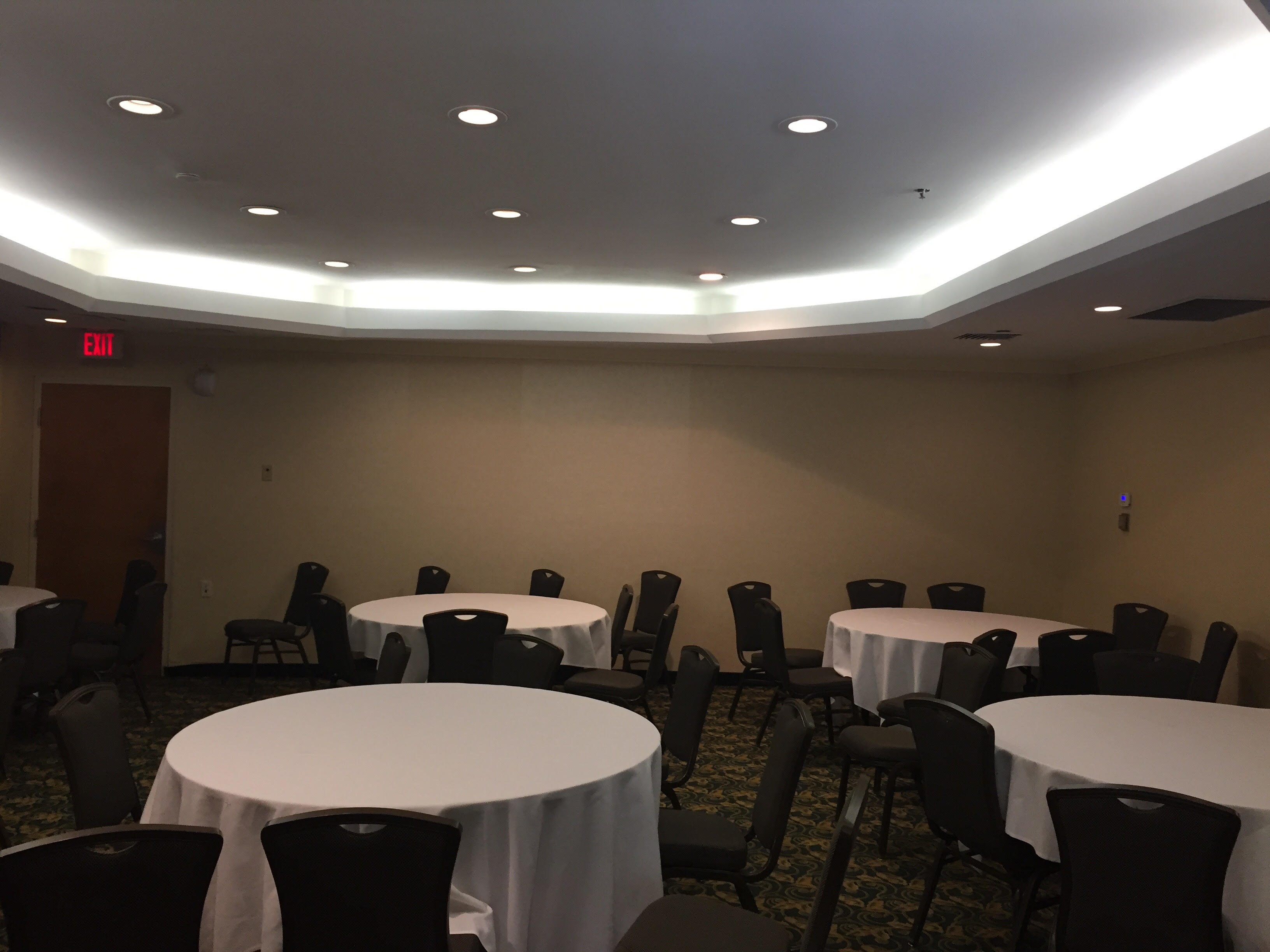Radison Frost Room 1